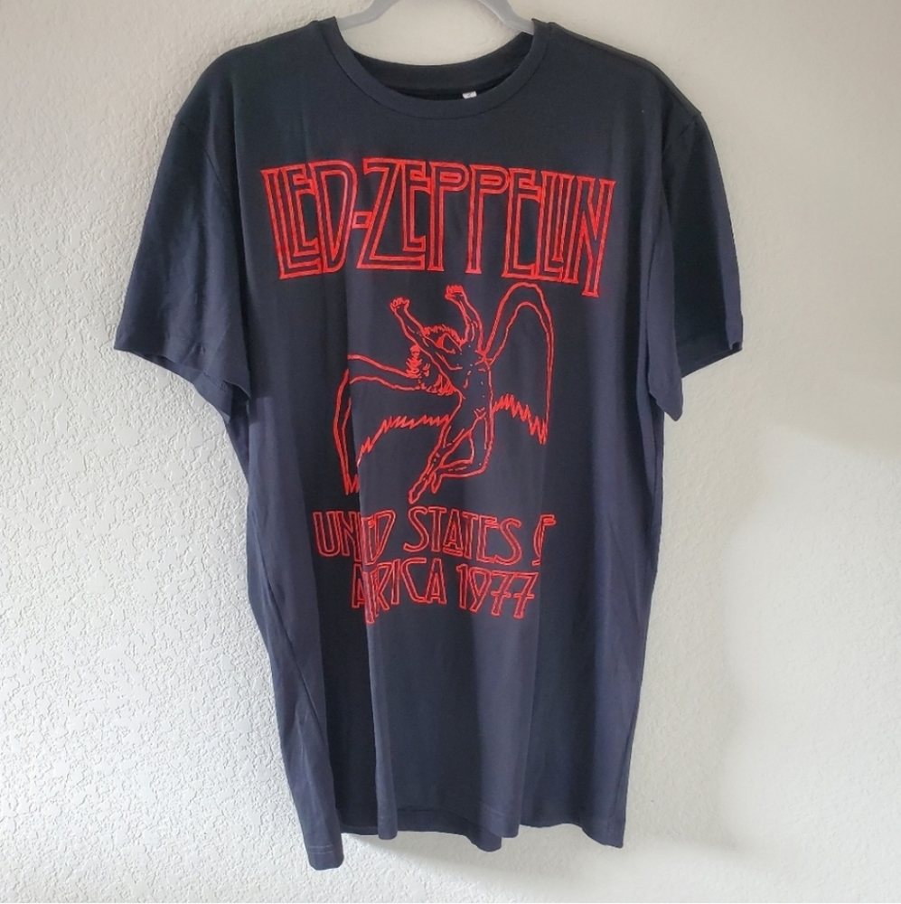 Led Zeppelin graphic band tee NWOT